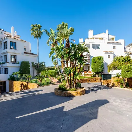 Apartamento San Antonio - With Pool Views Near Pueblo