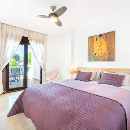 Apartamento San Antonio - With Pool Views Near Pueblo *