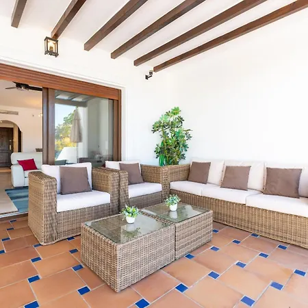 San Antonio - With Pool Views Near Pueblo Апартаменты